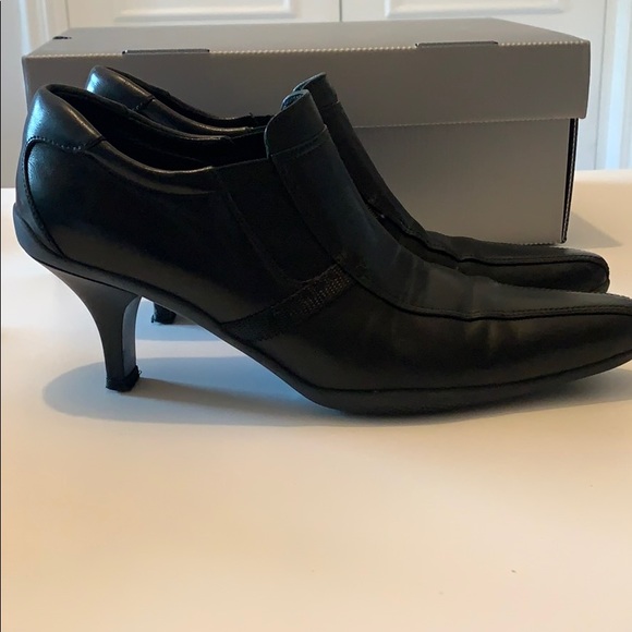 Authentic PRADA Vintage Ankle Boots - Picture 7 of 13